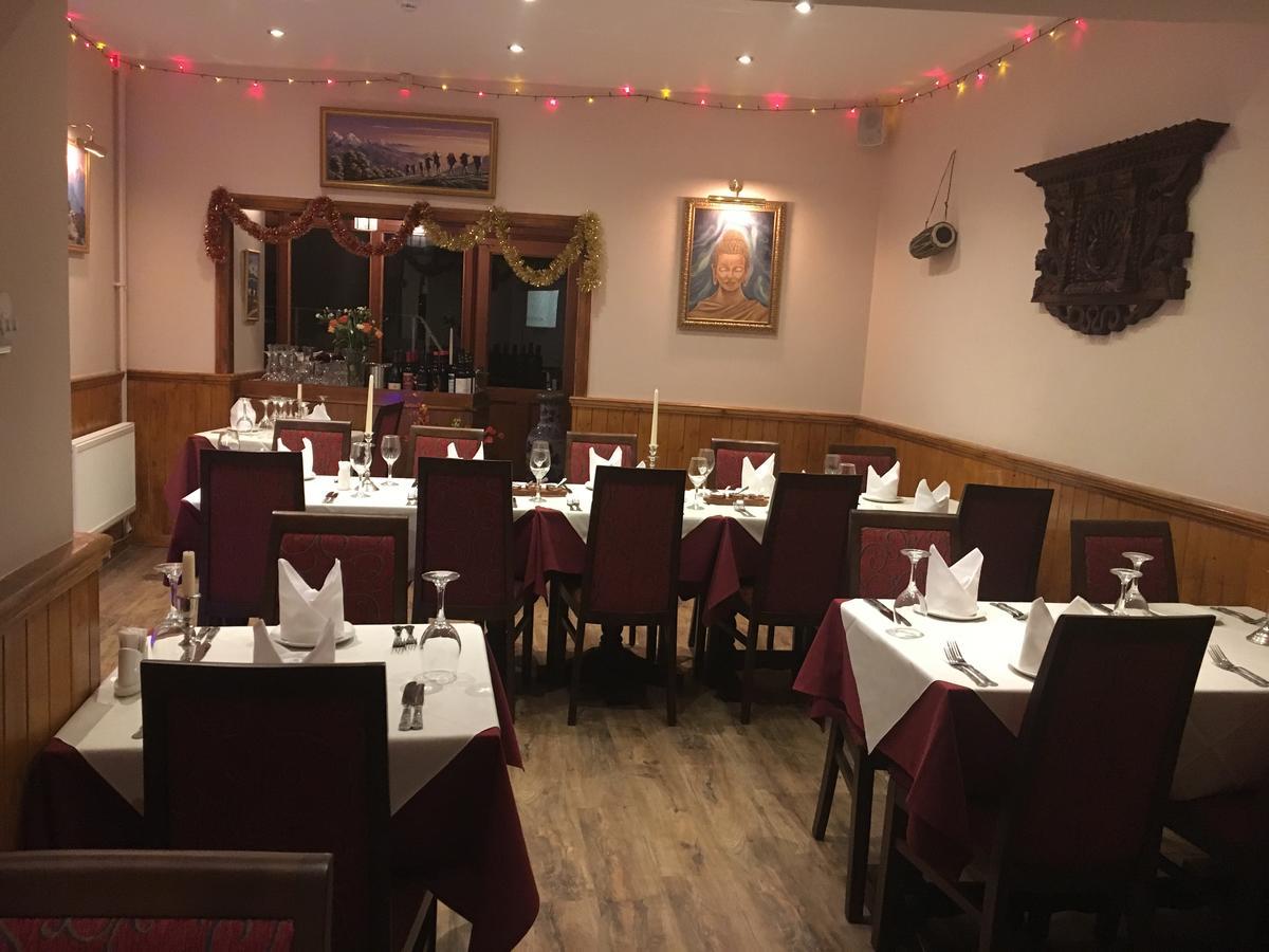Lion And Fiddle Hotel Trowbridge Luaran gambar
