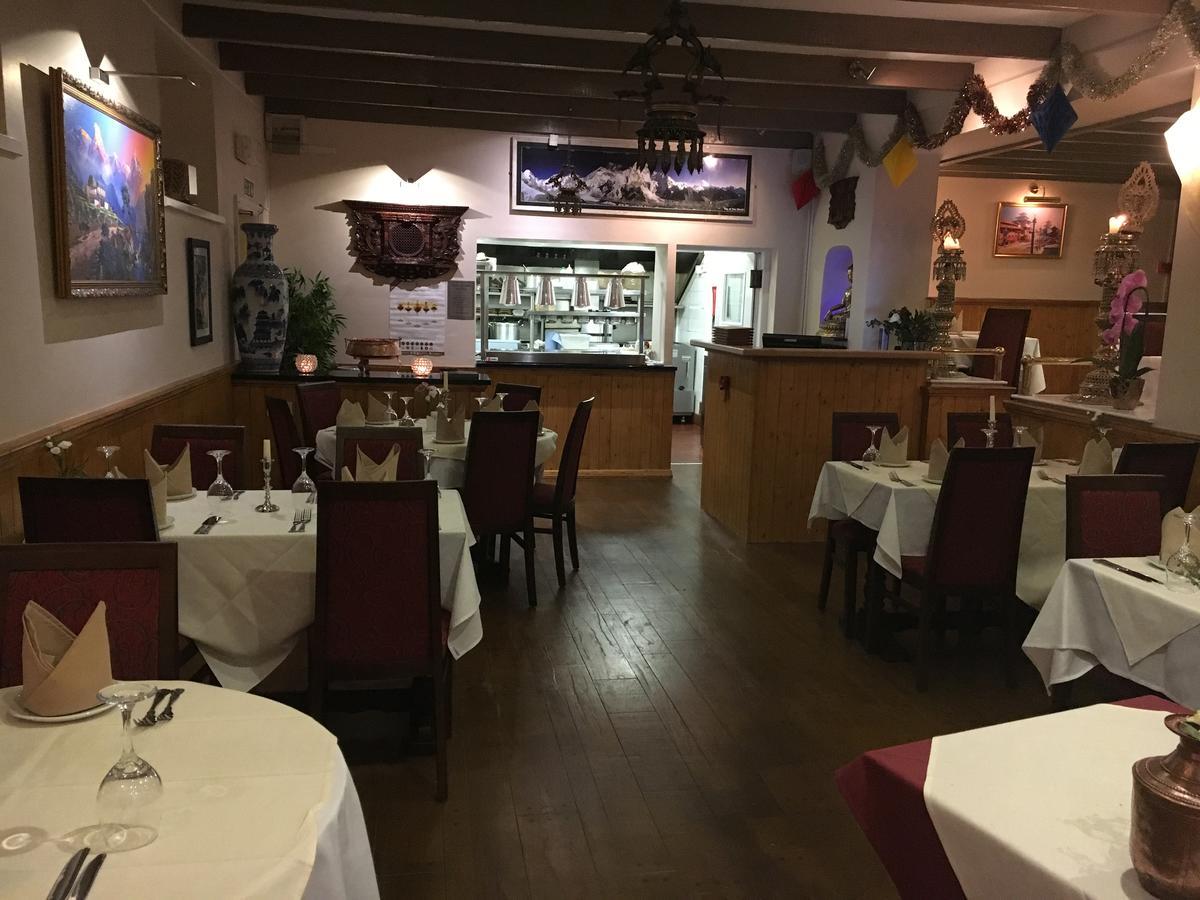 Lion And Fiddle Hotel Trowbridge Luaran gambar